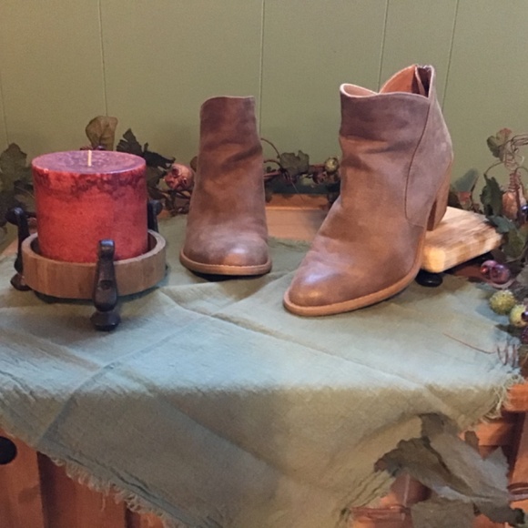 Qupid Taupe Suede Bootie  Size 8 - Picture 2 of 6